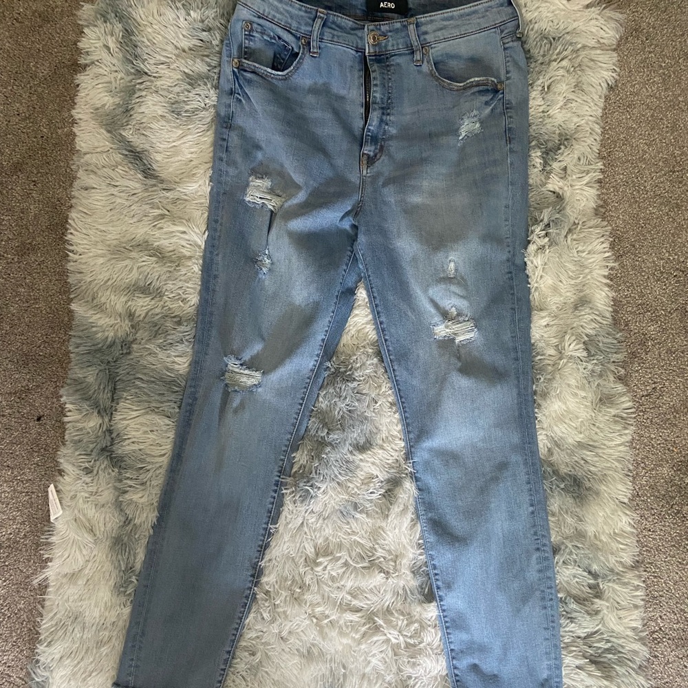 Old Navy-High Rise Light Wash Jean w/ Rips+Patches